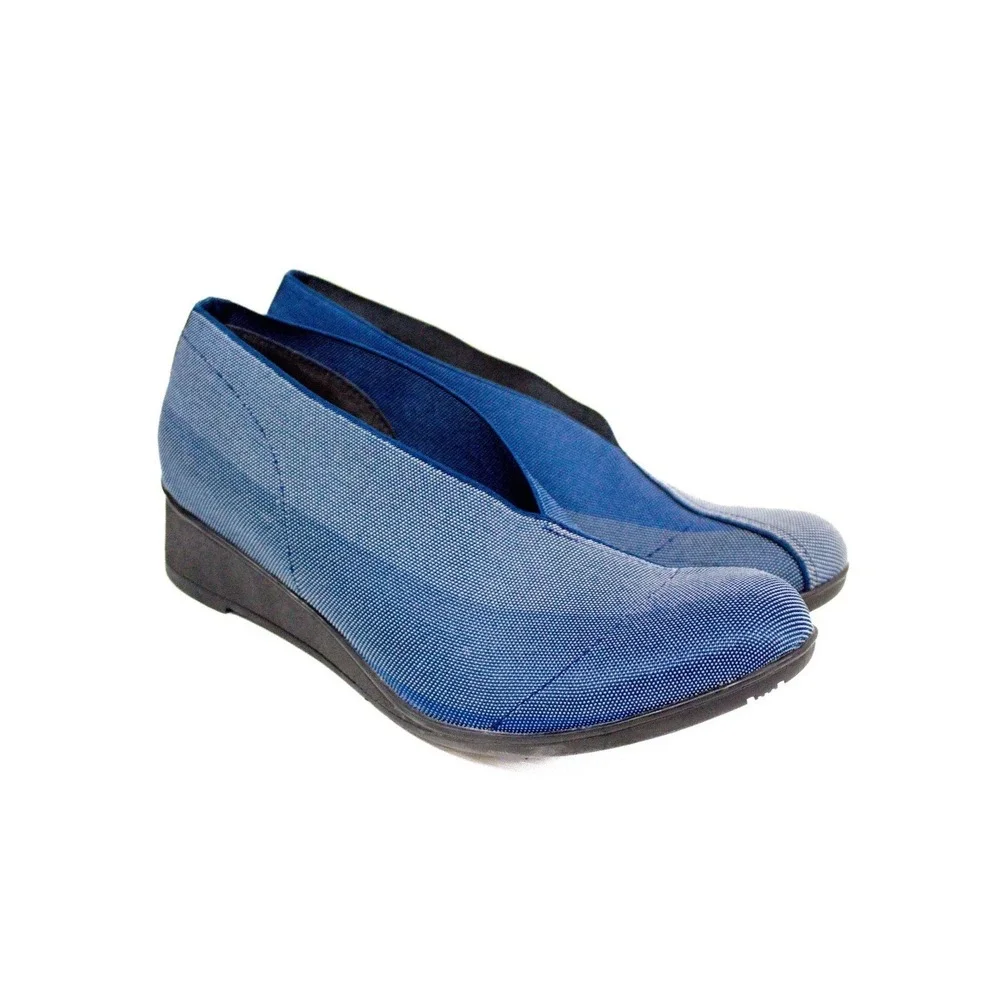 Charleston Shoe Co Cape Wedges Blue Fabric Blue Gray Slip On Shoes